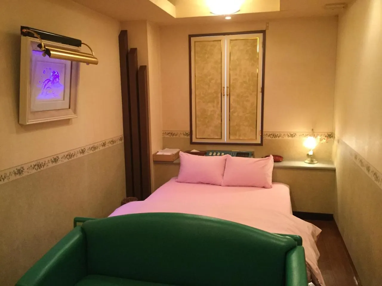 Dear Place (Adults Only) Ōsaka Liebeshotel